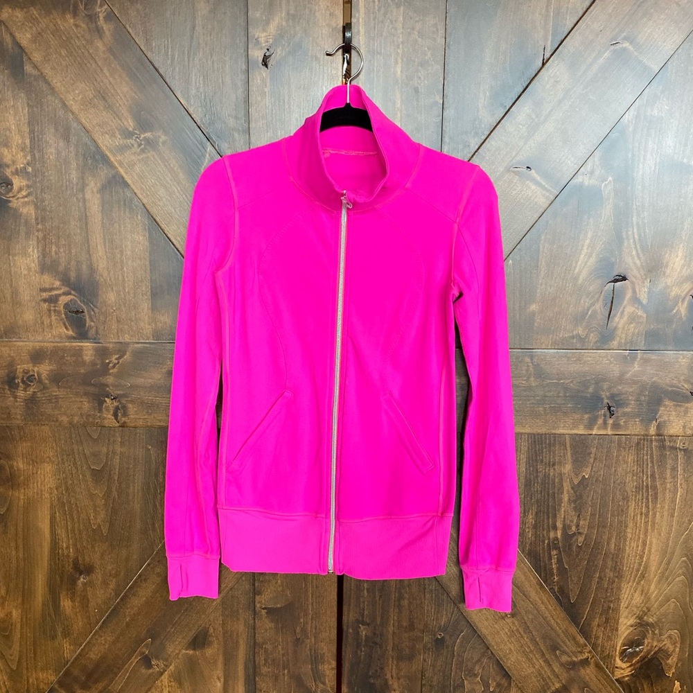 SOLD Lululemon zip up luon sweater. Size 6